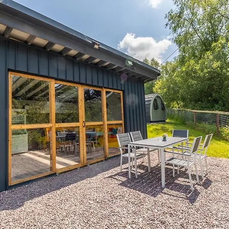 مكان تخييم Mount Hillary Pods *