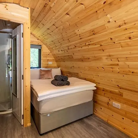 Campsite Mount Hillary Pods