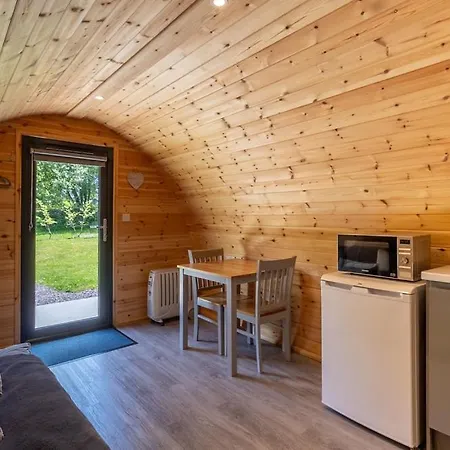 Mount Hillary Pods Kamp alanı